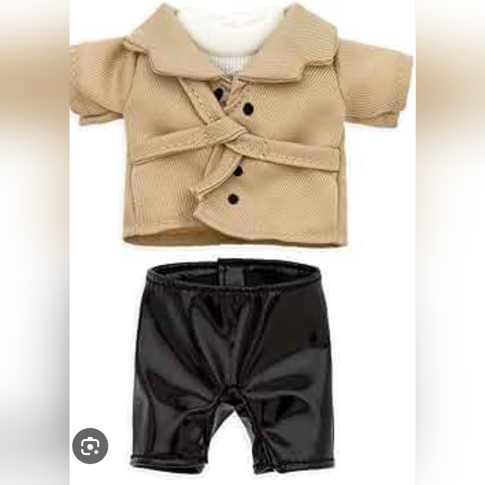 nuiMOs Disney Stylish Tan and Black Outfit - Picture 1 of 4